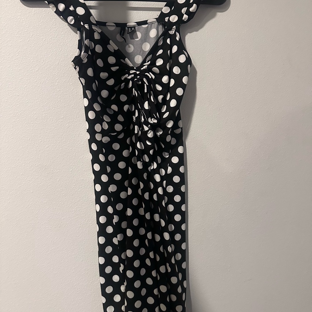 Moda Black and White Ruffled Tie Front Sheath Midi Dress